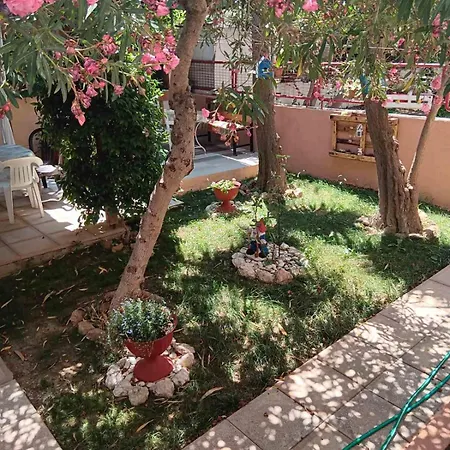 Apartman Nikos Limenária