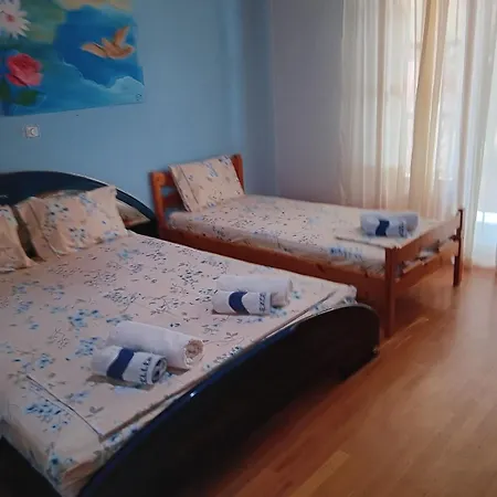 Apartment Nikos *